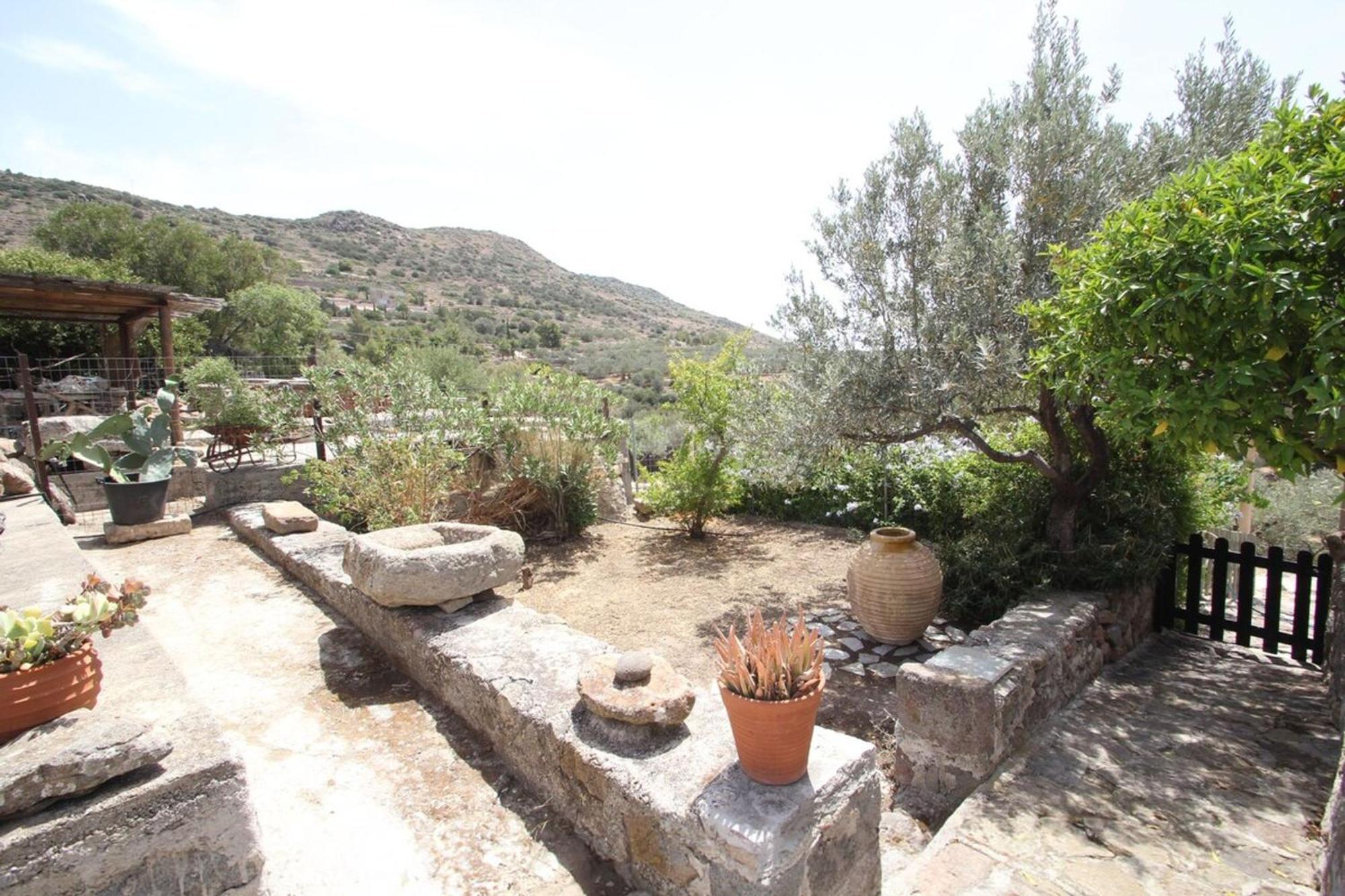 Ferienhaus Olive House By Frangki